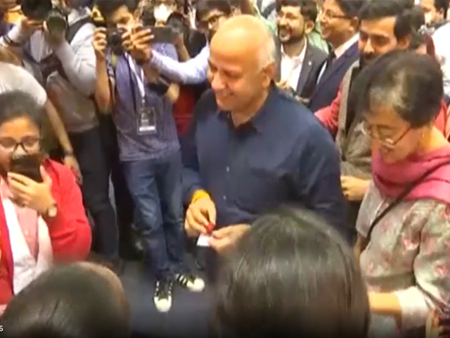 Manish Sisodia Hosts 'Business Blasters Investment Summit And Expo'