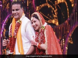 "Love Does Make The World Go Round," Bhagyashree Writes In Post For Husband Himalaya Dassani "Love Does Make The World Go Round," Bhagyashree Writes In Post For Husband Himalaya Dassani