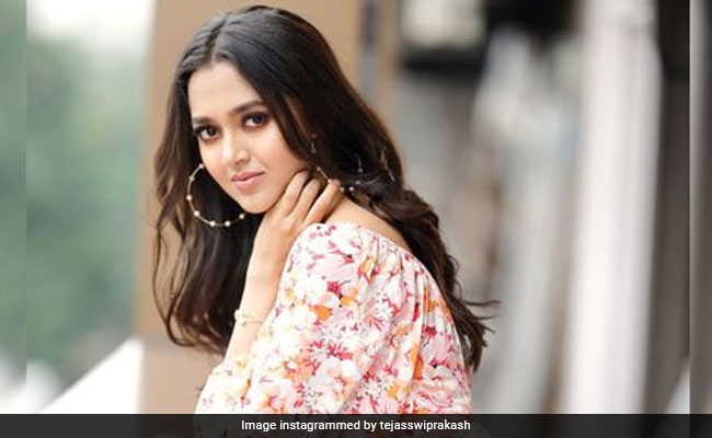 <i>Bigg Boss 15</i> Winner Tejasswi Prakash On Facing Body-Shaming Comments: "Why Do I Change Myself?"