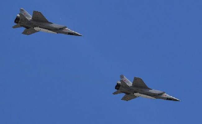 Russia Strikes Ukraine With Its Newest Hypersonic Missiles For First Time