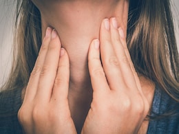 Throat Infection Home Remedies: बदलते मौसम में गले में हो रहा है दर्द, तो ये घरेलू उपाय तुरंत खराश से दिलाएंगे निजात Throat Infection Home Remedies: बदलते मौसम में गले में हो रहा है दर्द, तो ये घरेलू उपाय तुरंत खराश से दिलाएंगे निजात
