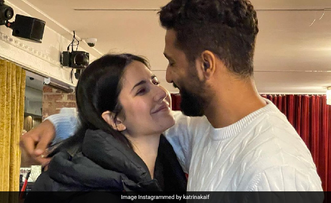 Please Do Not Disturb "Sleepy" Katrina Kaif And Vicky Kaushal - Click To See Pic