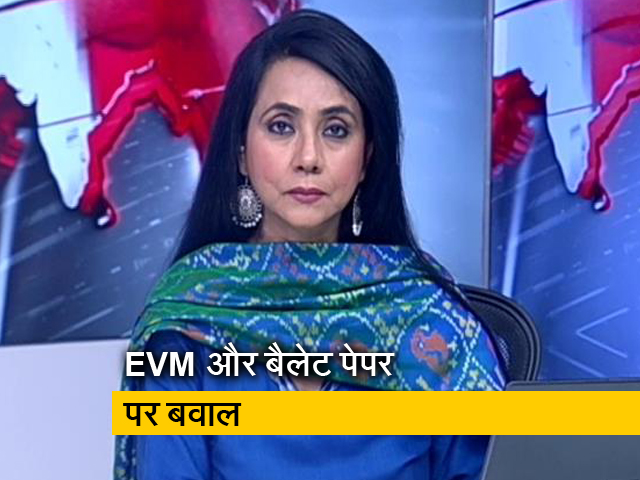 कहीं EVM तो कहीं बैलेट पेपर पर बवाल, वाराणसी में वोटिंग मशीन से भरे ट्रक को लेकर सवाल