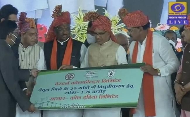 "One Click" Compensation? Farmers Disagree With Shivraj Chouhan Claim