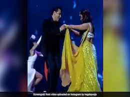 VIDEO: पूजा हेगड़े ने दुबई में 'जुम्मे की रात' सॉन्ग पर किया जबरदस्त डांस, सलमान खान भी दिखे साथ VIDEO: पूजा हेगड़े ने दुबई में 'जुम्मे की रात' सॉन्ग पर किया जबरदस्त डांस, सलमान खान भी दिखे साथ