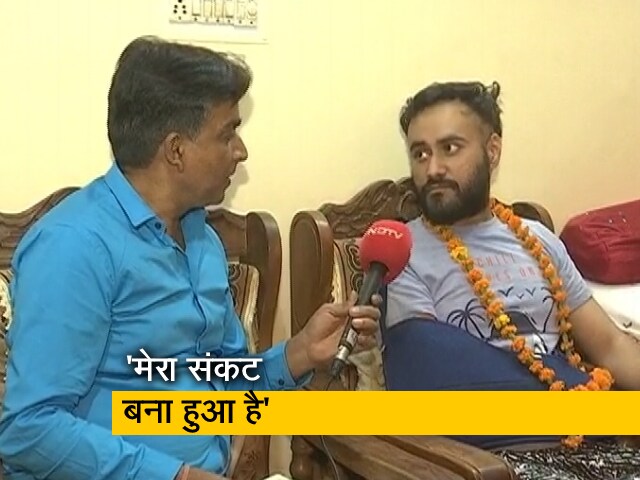 'मेरे ऊपर लगातार फायरिंग' : यूक्रेन से लौटे हरजोत सिंह अस्पताल से घर पहुंचे, सुनाई आपबीती