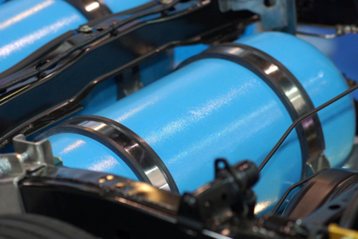 Here's Why You Shouldn't Consider Retrofitting A CNG Kit In Your Car