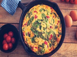 ऑमलेट बनाने का बिल्कुल नया अंदाज, ट्राई करें, मशरूम और पालक के साथ "Karandi Omelette ", यहां देखें रेसिपी ऑमलेट बनाने का बिल्कुल नया अंदाज, ट्राई करें, मशरूम और पालक के साथ "Karandi Omelette ", यहां देखें रेसिपी