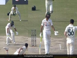 PAK vs AUS: स्टार्क का कहर, फवाद आलम को 'मिस्ट्री गेंद' पर मारा बोल्ड, आउट होते ही PAK बल्लेबाज बोला- समझ नहीं आया- Video PAK vs AUS: स्टार्क का कहर, फवाद आलम को 'मिस्ट्री गेंद' पर मारा बोल्ड, आउट होते ही PAK बल्लेबाज बोला- समझ नहीं आया- Video