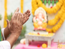 Shivratri Songs 2022: घर में सुख-समृद्धि और पॉजिटिव एनर्जी के लिए भक्त करते हैं भोलेनाथ के ये भजन Shivratri Songs 2022: घर में सुख-समृद्धि और पॉजिटिव एनर्जी के लिए भक्त करते हैं भोलेनाथ के ये भजन