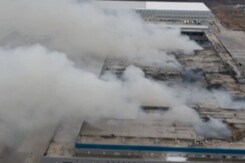 100s Trapped In Ukraine Theatre Hit By Airstrike 100s Trapped In Ukraine Theatre Hit By Airstrike