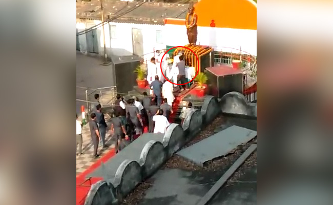 'मारो नहीं, पहले पूछो दिक्कत क्या है?' : युवक के हमला करने पर बोले CM नीतीश कुमार