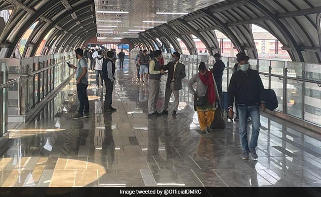 Skywalk From New Delhi Railway Station To Metro Station Opened For Public