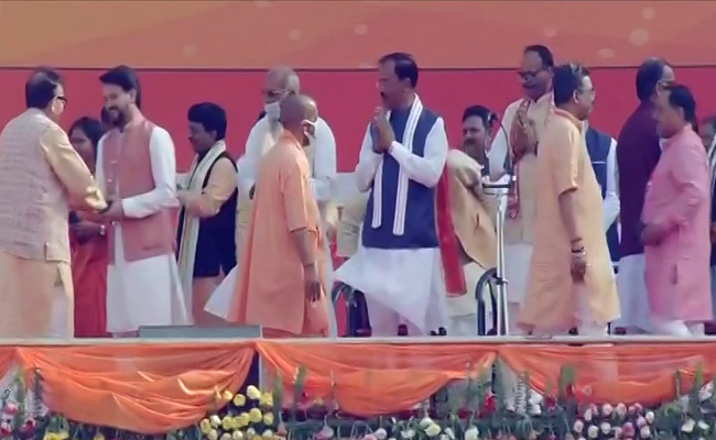 Yogi Adityanath's Record 2nd Oath, 85,000 Attend: 10 Points