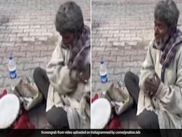 Watch Video: इनको तो Indian Idol में होना चाहिए था, सड़क पर वेस्ट हो रहा टैलेंट Watch Video: इनको तो Indian Idol में होना चाहिए था, सड़क पर वेस्ट हो रहा टैलेंट