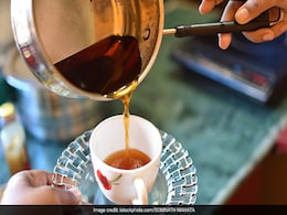 मोटापे से परेशान हैं तो सुबह दूध वाली चाय के बजाय इस हर्बल टी को पीकर देख लीजिए, कम होने लगेगा पेट  मोटापे से परेशान हैं तो सुबह दूध वाली चाय के बजाय इस हर्बल टी को पीकर देख लीजिए, कम होने लगेगा पेट