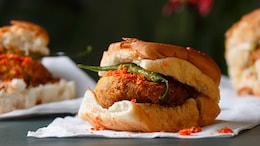 Watch: How To Make Chicken Vada Pav - A Meaty Version Of Mumbai's Popular Street Food