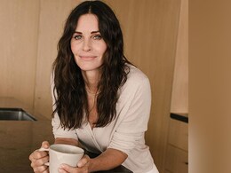 'Friends' Actress Courteney Cox Shares Her Signature 5-Ingredient Pasta Recipe
