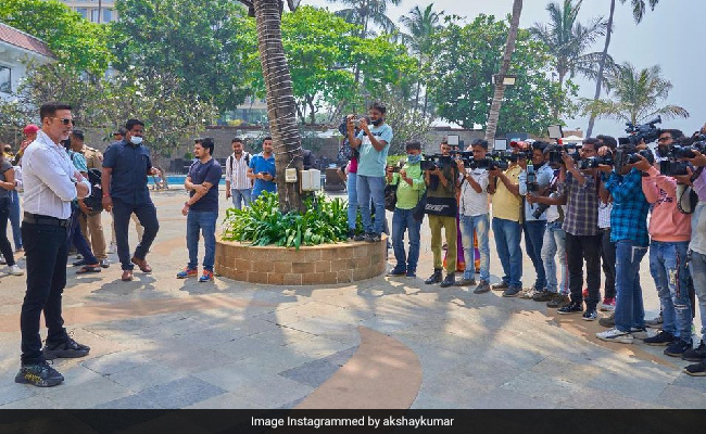 After <i>Bachchhan Paandey</i> Promotions,  Akshay Kumar Wrote This "Appreciation Post" For Media