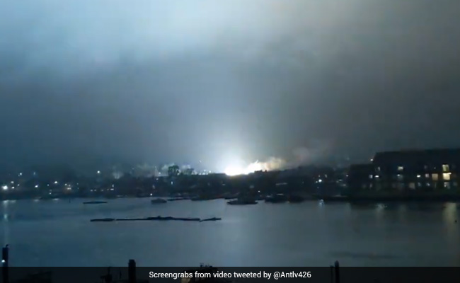 "Thought Aliens Have Returned": Explosion In Southamptom Shocks Internet