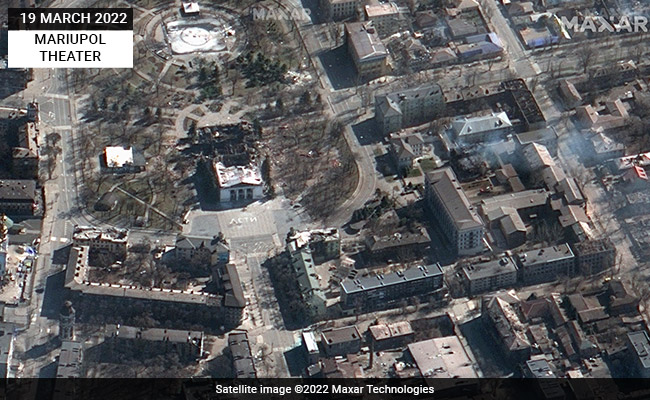 मारियुपोल का बर्बाद ड्रामा थिएटर, सैटेलाइट तस्‍वीरों में देखिए हवाई हमले से पहले और बाद की तस्‍वीर