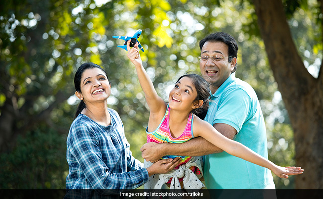 माता-पिता के पास कौन से तीन सबसे महत्वपूर्ण गुण होने चाहिए, पीडियाट्रिशियन ने बताई अच्छे पैरेंट्स की क्वालिटी