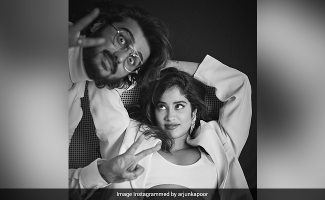 Arjun Kapoor Leaves A Heart-Warming Birthday Wish For Janhvi Kapoor