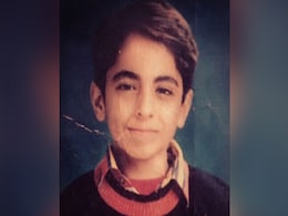 फोटो में मुस्करा रहा यह क्यूट सा बच्चा अब है बड़ा स्टार, क्या आपने इसे पहचाना ?   फोटो में मुस्करा रहा यह क्यूट सा बच्चा अब है बड़ा स्टार, क्या आपने इसे पहचाना ?