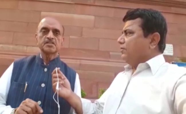 "75 जिलों में खुलेंगी डिजिटल बैंक की शाखाएं" : क्रिप्टो करेंसी पर NDTV से बोले वित्त राज्य मंत्री भागवत कराड