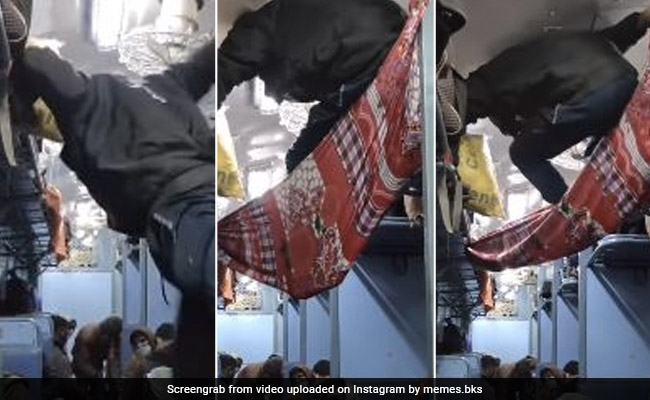 ट्रेन में नहीं मिली सीट तो जुगाड़ा नायाब तरीका, लेकिन नसीब ही खराब निकला, देखिए मजेदार #VIDEO
