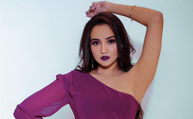 यूं ही नहीं आशी सिंह बनीं टीवी की बड़ी स्टार, आलोचनाएं झेल कर सेट किया बेंचमार्क