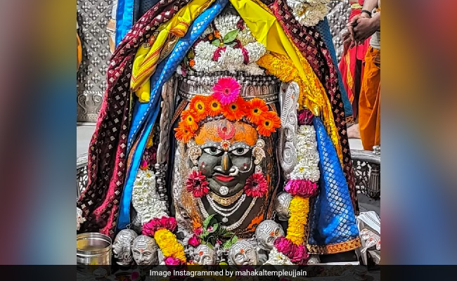 Mahakal Mandir Fire Case: गर्भगृह में आग के बाद प्रबंधन सतर्क, रंगपंचमी पर रंग-श्रद्धालुओं के लिए आया निर्णय