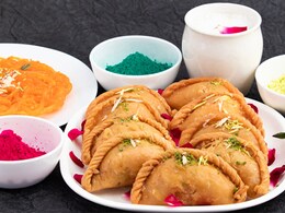 Happy Holi 2022: Pair Your Favorite Gujiyas With A Pint Of Chilled Beer