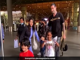 सनी लियोन की बेटी निशा ने मां की इस बात पर यूं किया रिएक्ट, पैपराजी से चिल्लाकर कही यह बात, देखें Video सनी लियोन की बेटी निशा ने मां की इस बात पर यूं किया रिएक्ट, पैपराजी से चिल्लाकर कही यह बात, देखें Video