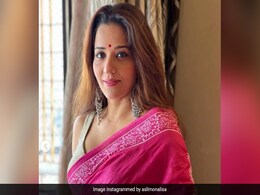 Monalisa के लाल, काली और गुलाबी साड़ी में कमाल के लुक, क्या आपने देखी हैं ये तस्वीरें Monalisa के लाल, काली और गुलाबी साड़ी में कमाल के लुक, क्या आपने देखी हैं ये तस्वीरें