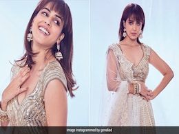 Genelia D'Souza Shines The Brightest When She Wears A Chic Glitzy <i>Lehenga</i> Genelia D'Souza Shines The Brightest When She Wears A Chic Glitzy <i>Lehenga</i>