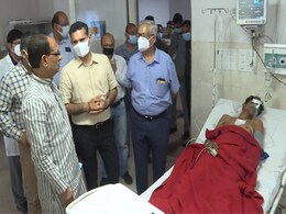 मध्य प्रदेश के रायसेन जिले में सांप्रदायिक हिंसा, एक की मौत, कई घायल मध्य प्रदेश के रायसेन जिले में सांप्रदायिक हिंसा, एक की मौत, कई घायल