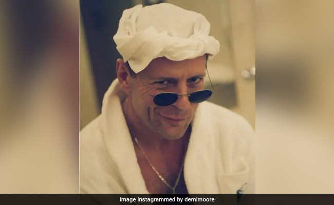 Bruce Willis Retiring Because of Aphasia Made Twitter Very Emotional