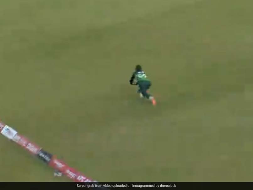 Pakistan vs Australia: Saud Shakeel Takes Great Running Catch To Dismiss Labuschagne. Watch