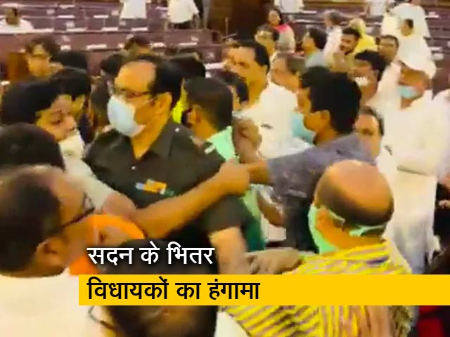 पश्चिम बंगाल विधानसभा में हंगामा, भिड़ते नजर आए TMC और BJP विधायक