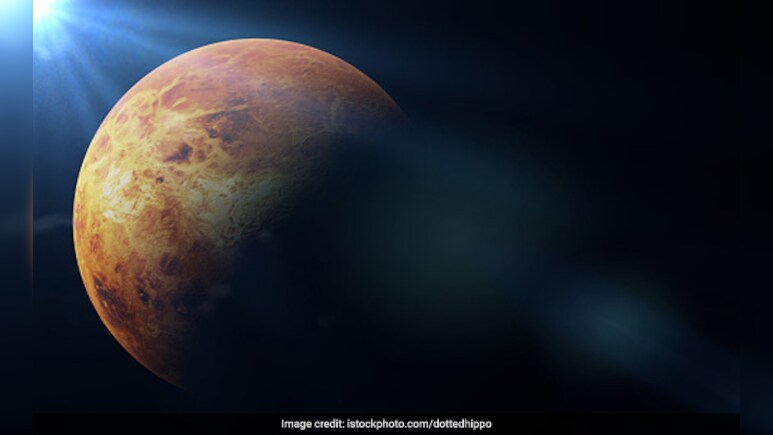 Venus Transit 2025: शुक्र का चित्रा नक्षत्र में हुआ गोचर, जानें किसकी चमकेगी किस्मत और किन्हें रहना होगा सावधान?