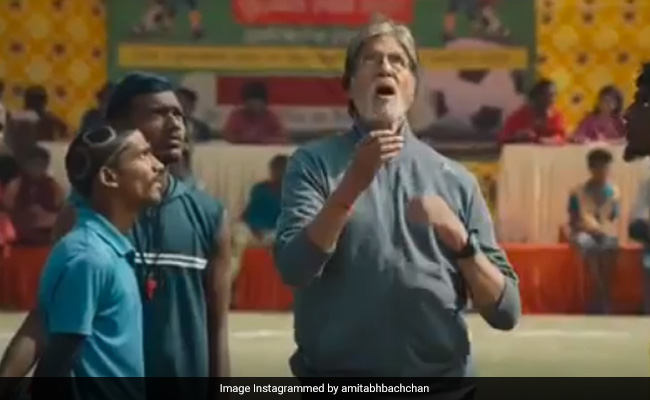 <i>Jhund</i> Review: Amitabh Bachchan Stars In Underdog Sports Movie That Is Way More Than That