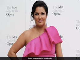 Setting Record Straight: Russian Opera Star Tunes Out Row Over Putin Ties Setting Record Straight: Russian Opera Star Tunes Out Row Over Putin Ties