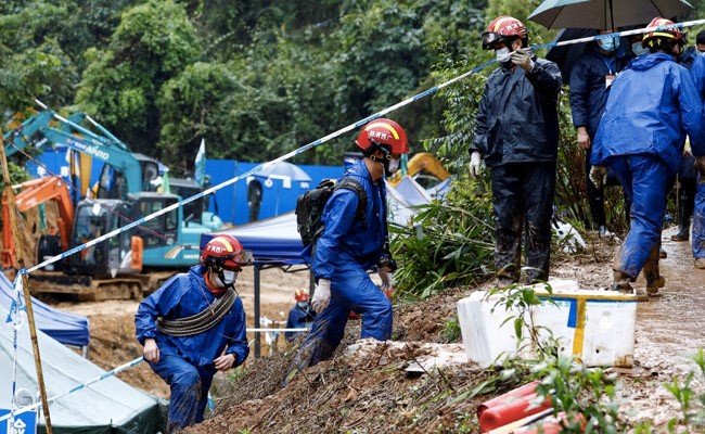 China Plane Crash: Most Search And Rescue Ops Completed, Officials Say