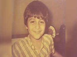 Photo में मासूम सी स्माइल दे रहा यह क्यूट बॉय आज है बॉलीवुड का सबसे बड़ा हीरो, नाम बताने में कह देंगे 'तौबा तौबा' Photo में मासूम सी स्माइल दे रहा यह क्यूट बॉय आज है बॉलीवुड का सबसे बड़ा हीरो, नाम बताने में कह देंगे 'तौबा तौबा'