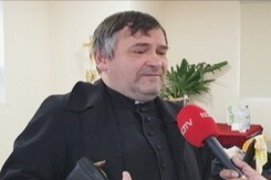 Ukrainians Say Will Feel Safe Only After Leaving Country Amid Invasion Ukrainians Say Will Feel Safe Only After Leaving Country Amid Invasion