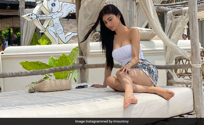 When In Sri Lanka, Mouni Roy Chills Like This. See Pics From Her Vacation
