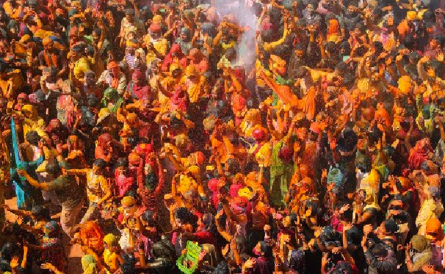 Holi 2022: India Celebrates Holi, PM, President Extend Wishes