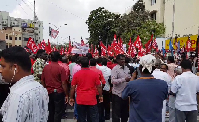 Banking Services Partially Hit In 2-Day Bharat Bandh: 10 Points