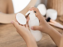 Korean Skin Care: अपनी त्वचा को निखारने के लिए कोरियाई लोग अपनाते हैं ये स्किन क्रेयर रूटीन, जानें हर स्टेप  Korean Skin Care: अपनी त्वचा को निखारने के लिए कोरियाई लोग अपनाते हैं ये स्किन क्रेयर रूटीन, जानें हर स्टेप